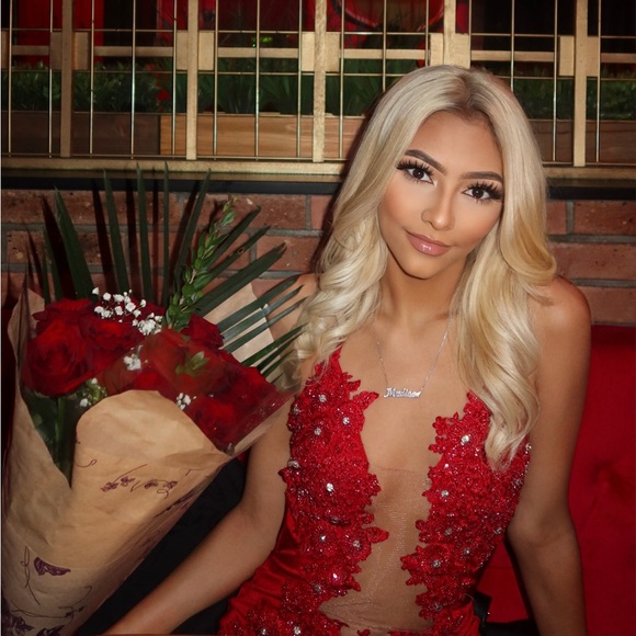 Custom “Kasdeya” stephxdesigns’s dress! - Picture 1 of 4